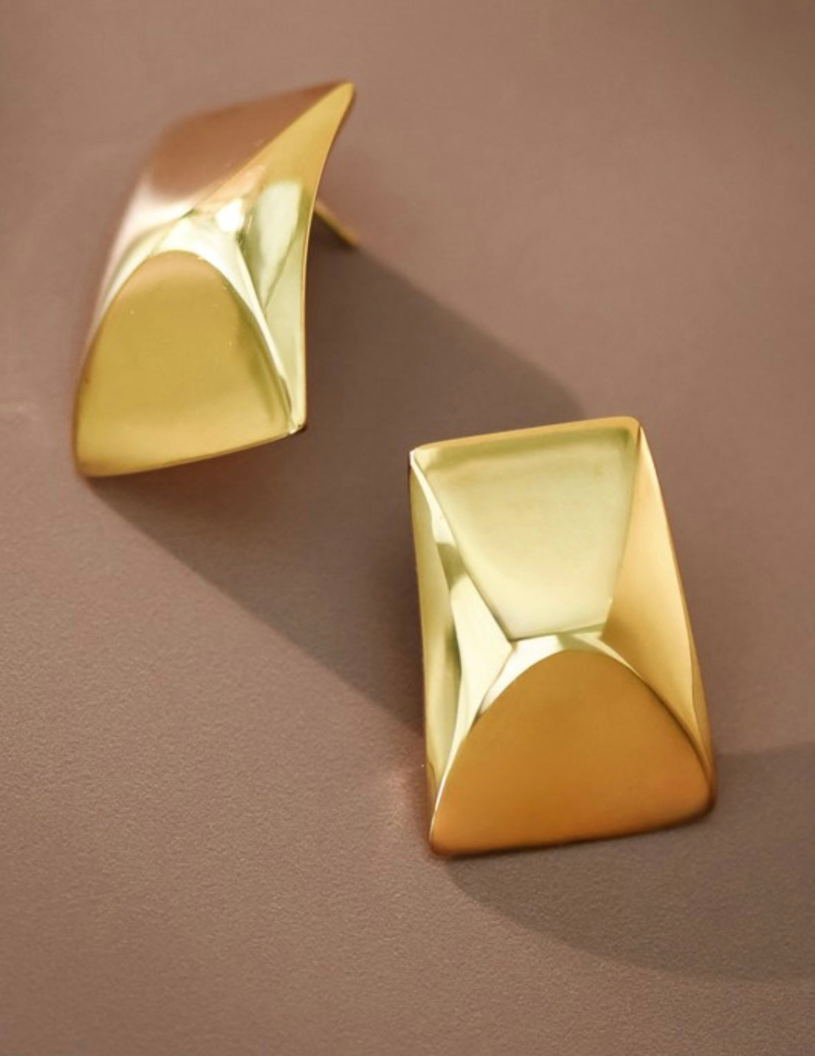 18K Rectangular Studs