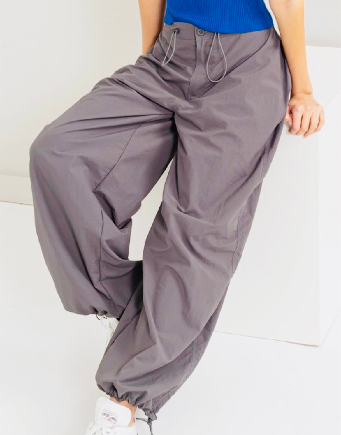 High-waist parachute pants