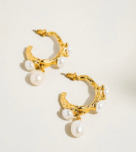 18k C hoops with pearls