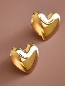 18k Heart Studs